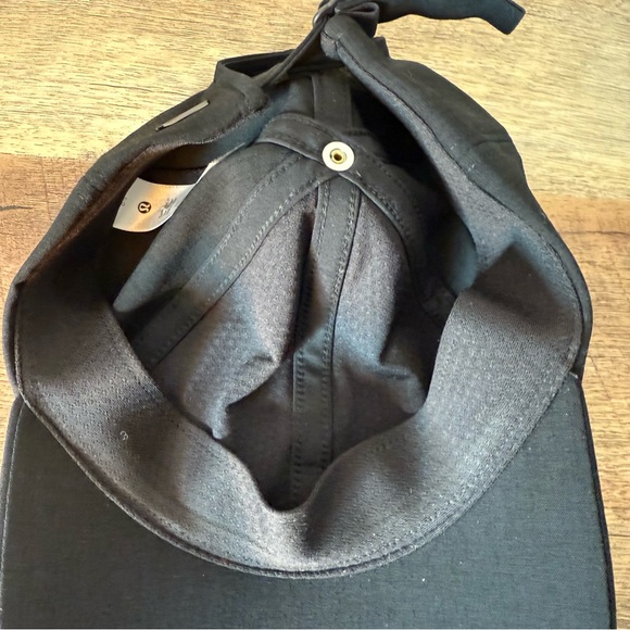 LULULEMON Black Soft Ball Hat Running Cap Strap Lightweight Athletic Baller - Picture 9 of 11